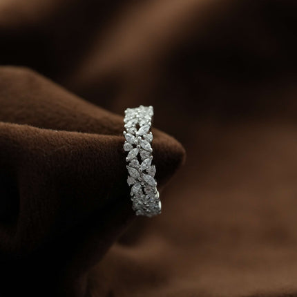 Enduring Beauty in Every Detail: Discover Our Stunning Silver Rings