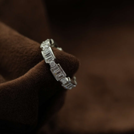 SparkleStone Silver Band Ring