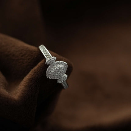 "Understated Elegance: The Silver Ring for Every Occasion"