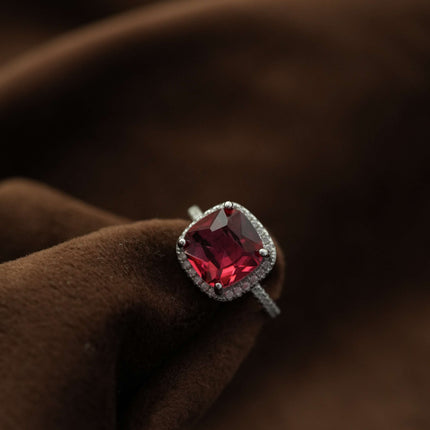 Radiate elegance with our Silver  Ladies Ring.