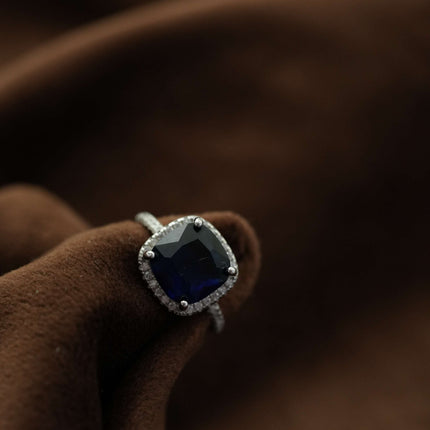 Aura Ladies Ring