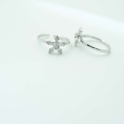 "Timeless Shine: Discover the Beauty of Designer Silver Toe Rings"