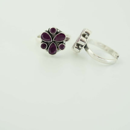 "Classic Style, Timeless Appeal: Antique Silver Toe Ring for Every Step