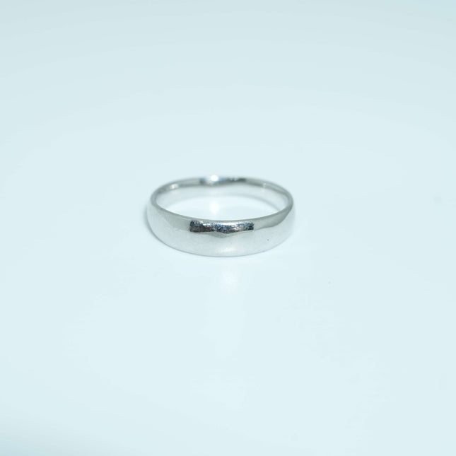 Minimalist Elegance, Timeless Style