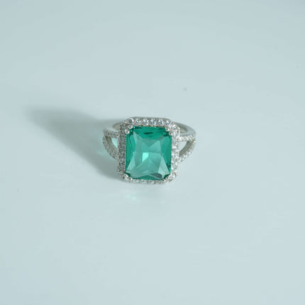 Vibrant Sparkle, Elegant Charm"
