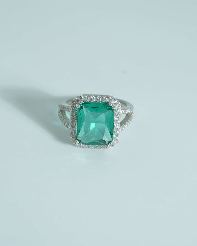 Vibrant Sparkle, Elegant Charm"