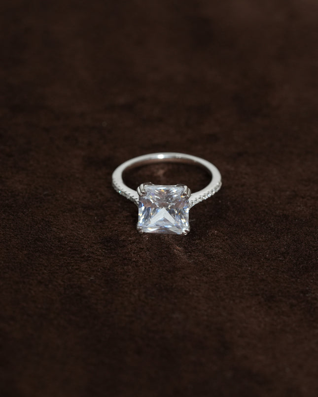 Classic Brilliance, Timeless Elegance"