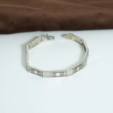 Upgrade your accessory With Mens Bracelet