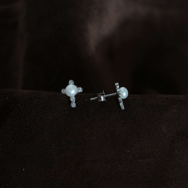 " Stone and Pearl Silver Tops for Effortless Glamour"