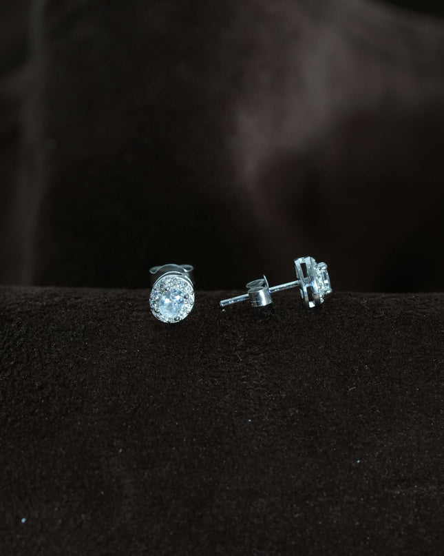 Oval-Shaped Silver Tops  Beautiful Single Stones."