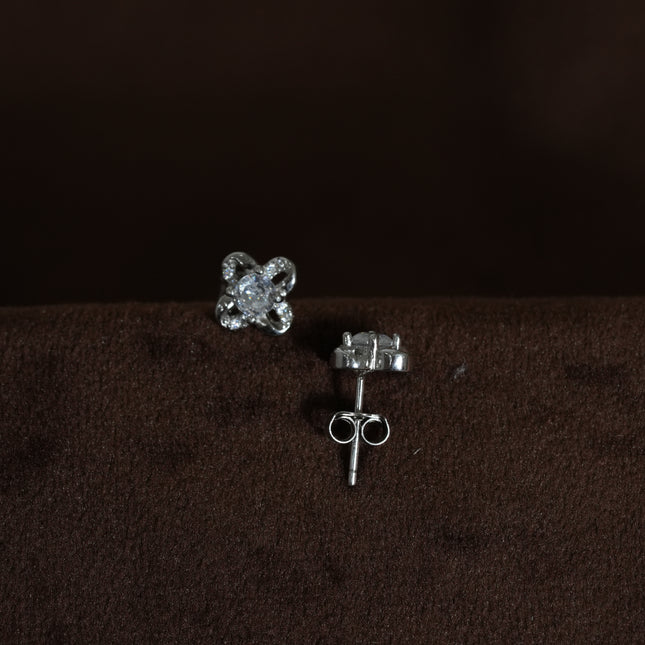 A Symphony of Style: Stone Flowers Earrings for Every Occasion"