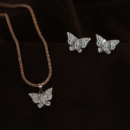 Timeless Gleam - Silver Pendant Set
