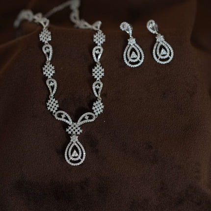 Grace Silver Necklace