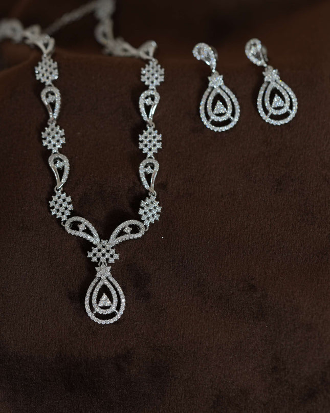 Grace Silver Necklace