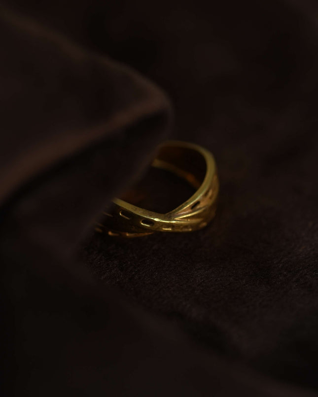 Elite Essence Ring