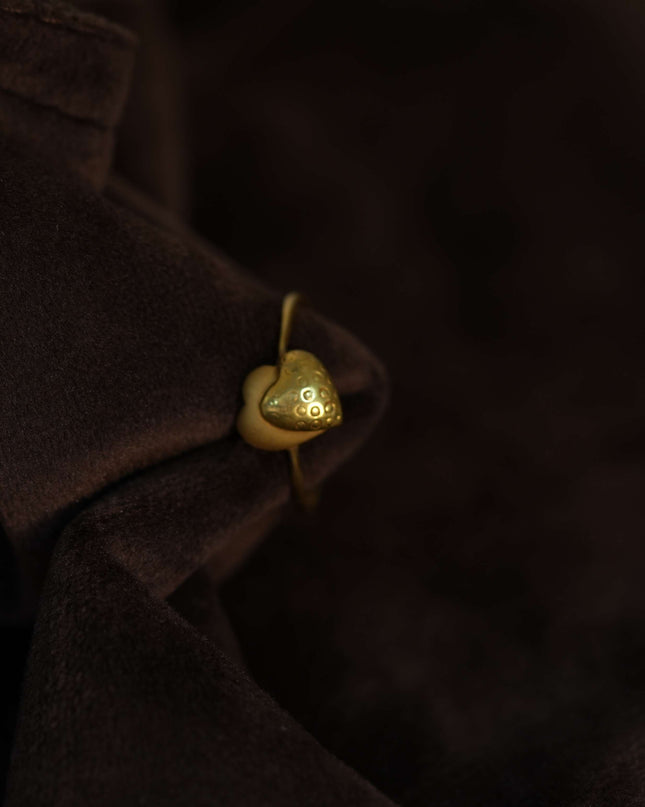 Lustre Leaf Ring