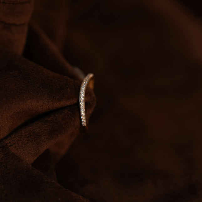 Grandeur Glow Ring