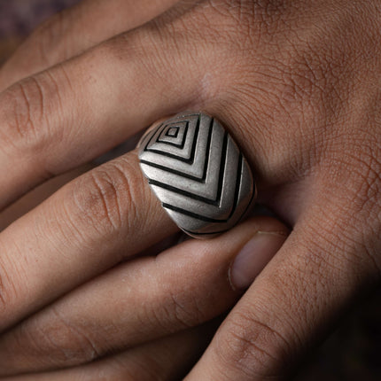 MEN SILVER RING Iron Soul