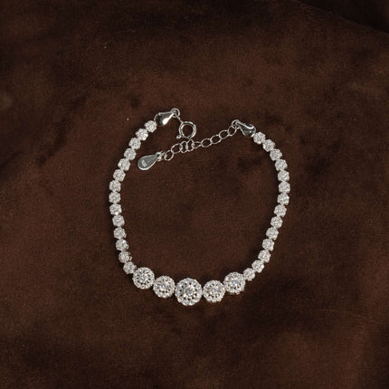 Whispers of the Wind – Nature-Inspired Silver Bracelet