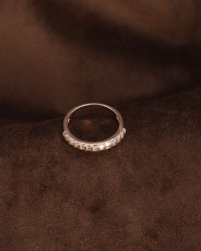 Rose Gold Crystal Tide – Silver Ring