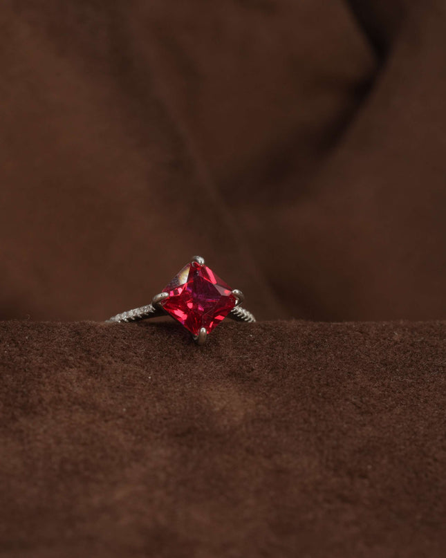 Color Solitaire Silver Ring