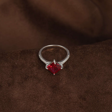 Color Solitaire Silver Ring
