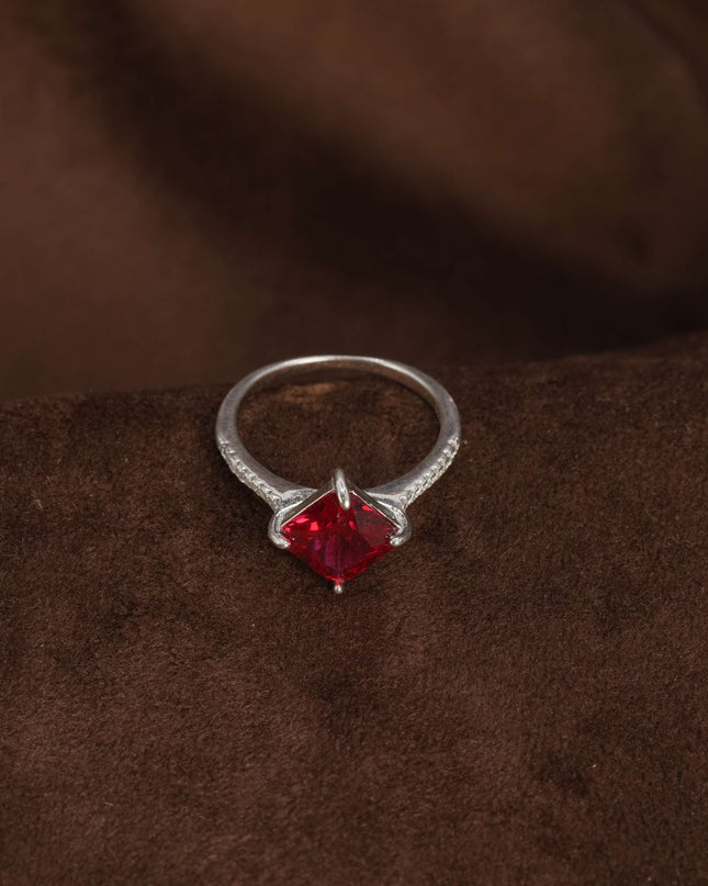 Color Solitaire Silver Ring