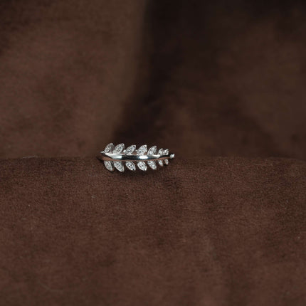 Elira Silver Ring – Elegant Spirit