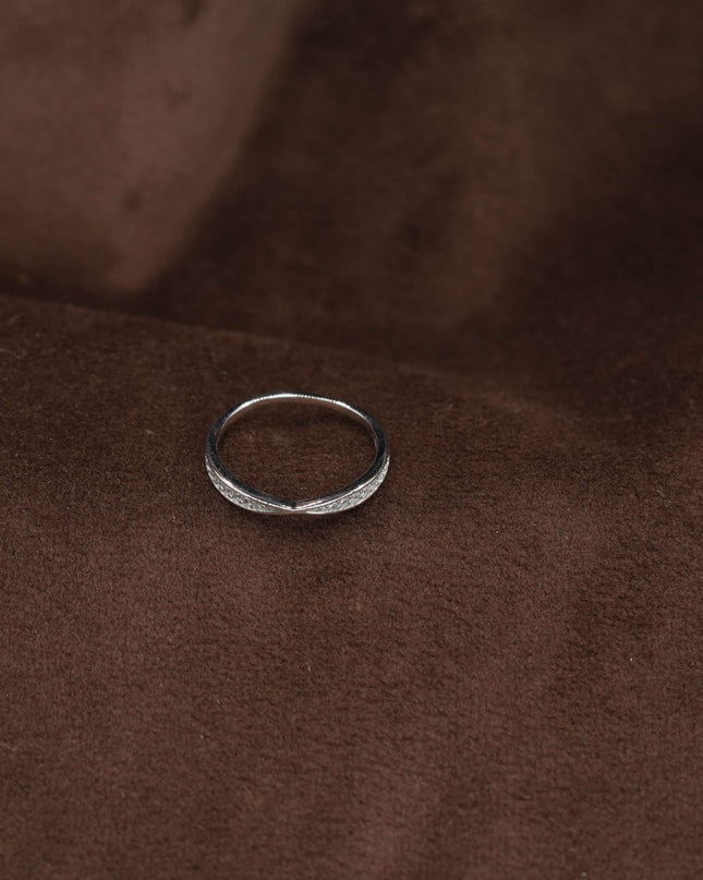 Saanvika Ring – Feminine Shine
