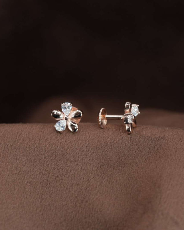 Shanaya Studs – Radiant Details