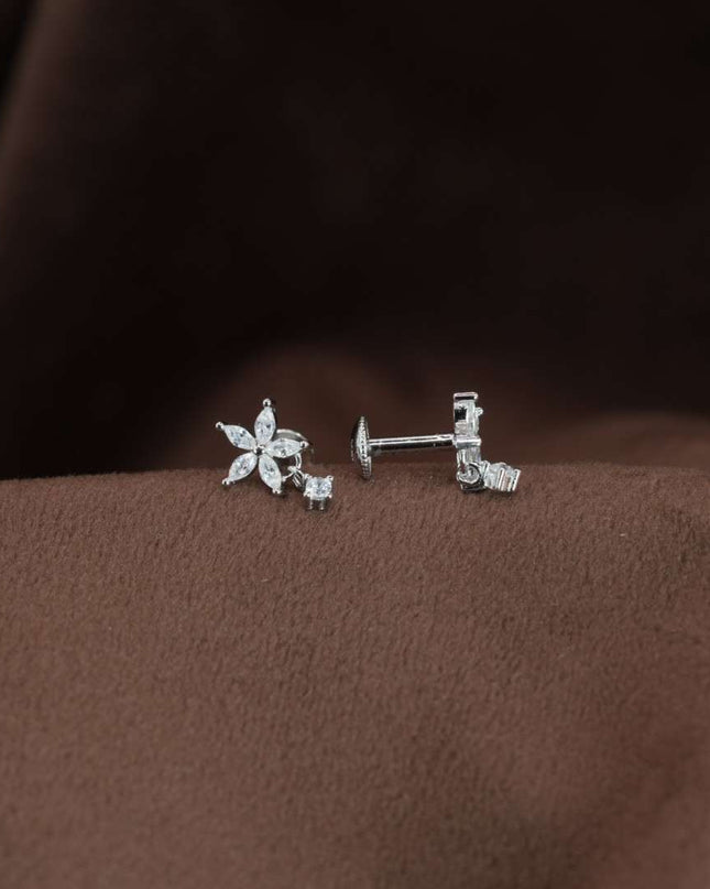 Amaira Knots – Love Looped in Silver