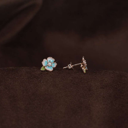 Elina Blush – Light in Bloom