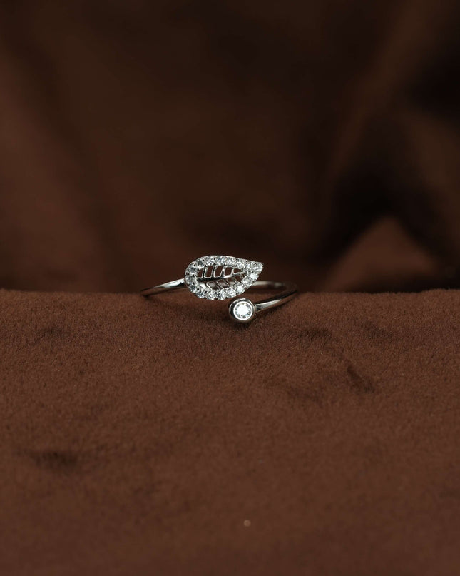 Leaf Shape Women's Silver Ring