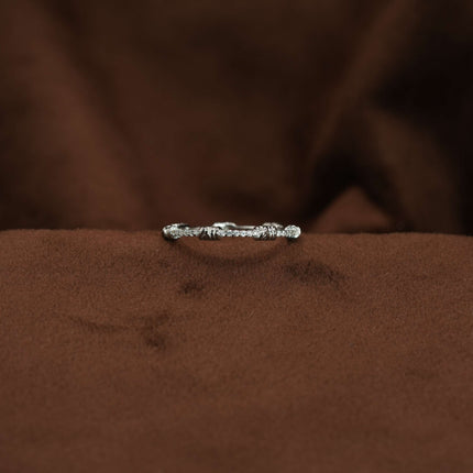 Dreamloop – Fluid Form Silver Ring