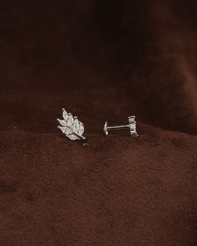 Spark Pebbles Silver Studs