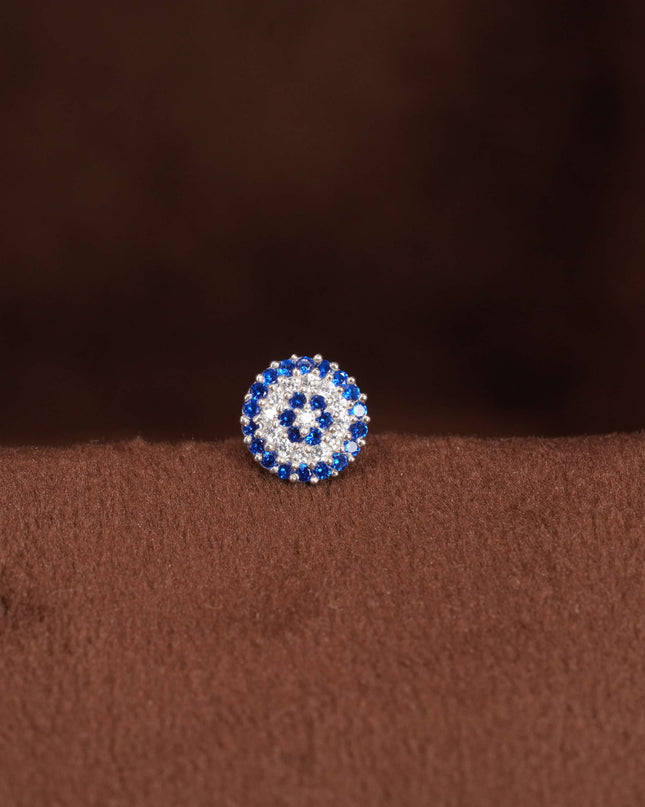 "Cool Elegance: The Perfect Blend of Blue and White Stones in a Nosepin"