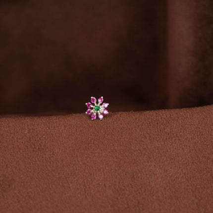 Emerald Whisp Silver Nosepin