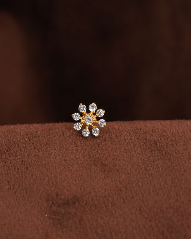 "Elegance in Every Detail: Gold-Plated Nosepin with Silver and White Stone✨"
