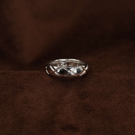 EdgeLine Silver Band