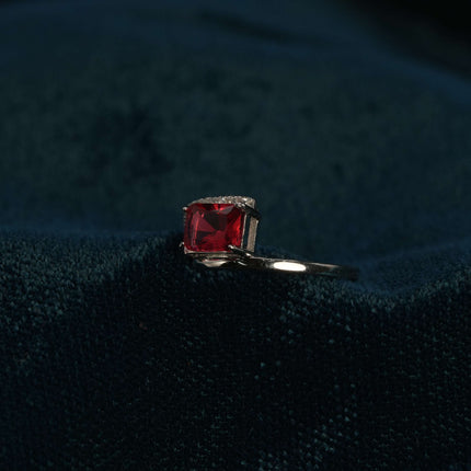 Silken Curve 925 Silver Ring