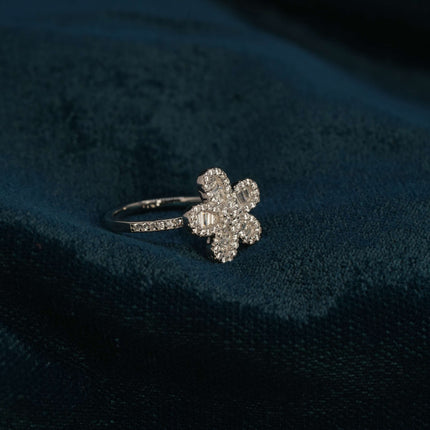Everlasting Elegance 925 Silver Ring
