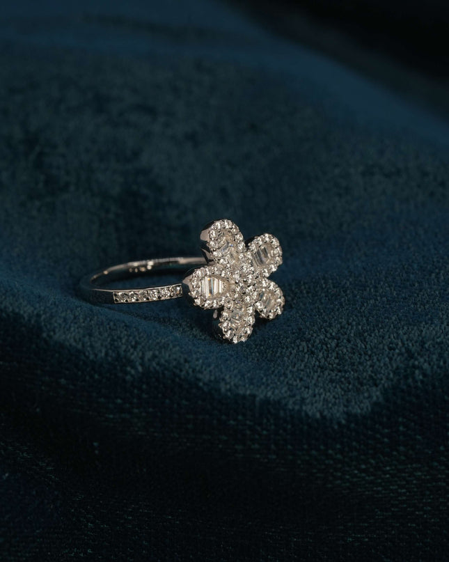 Everlasting Elegance 925 Silver Ring