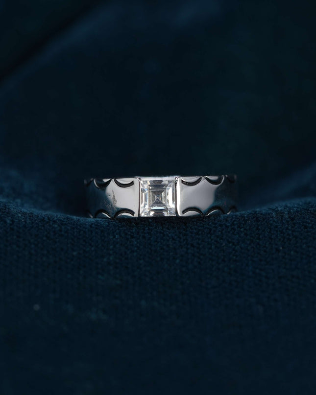 Bold Crest Silver Ring
