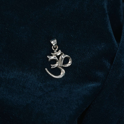 Om  Pendant