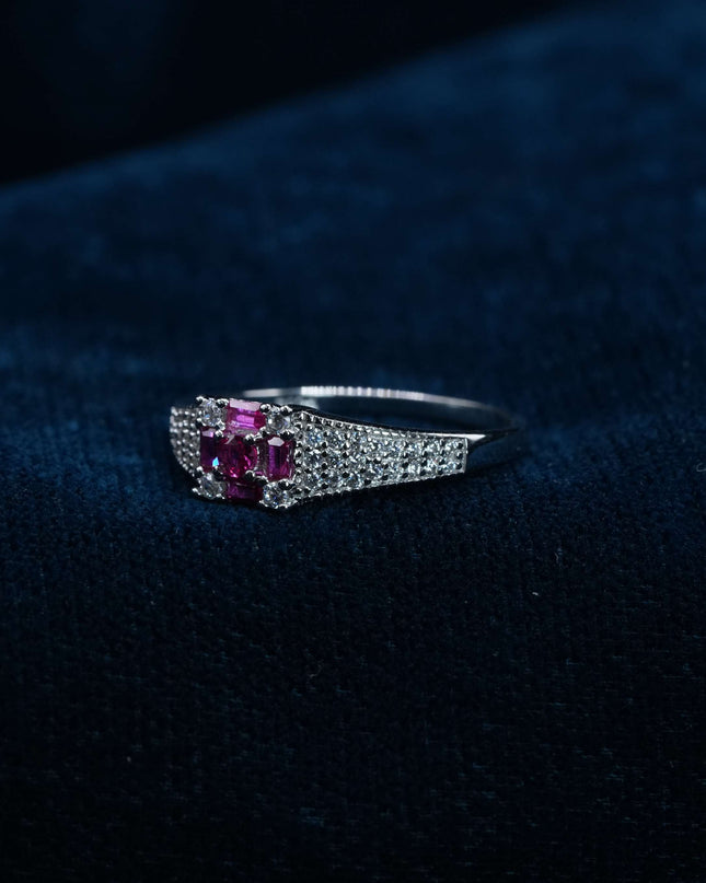Elegant 925 Sterling Silver Ring for Women – Minimal Daily Wear
