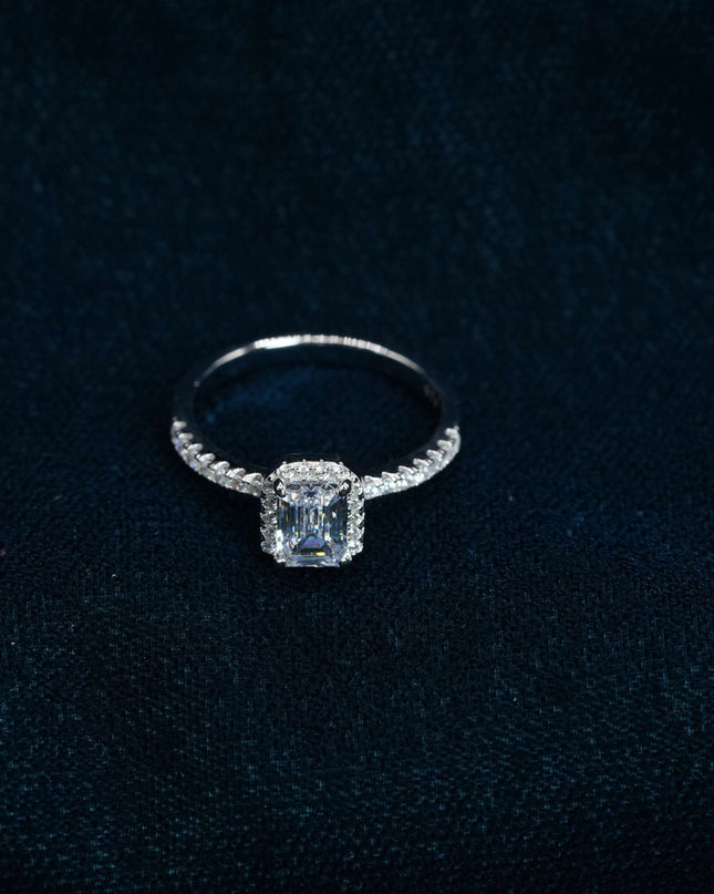 Veloura Charm Silver Ring