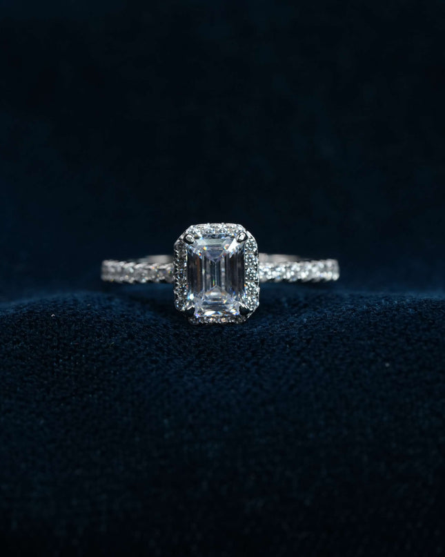 Veloura Charm Silver Ring