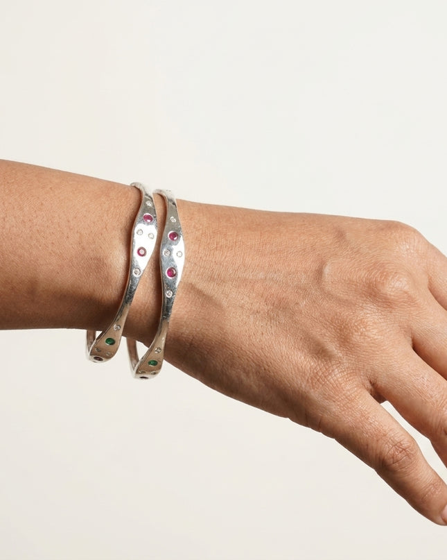 Aarohi Bangles – A Melody in Motion