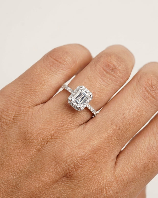 Veloura Charm Silver Ring