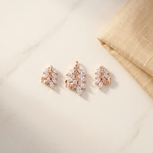 Rivana Glow  Silver Pendant Set